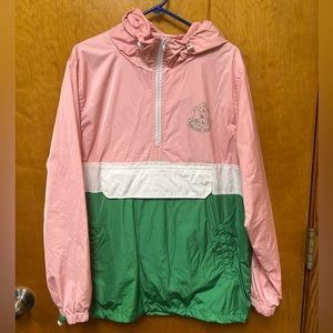 AKA Windbreaker 💕💚